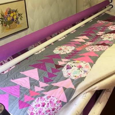 Long-arming the King Love Bird quilt